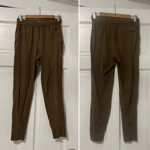 Aritzia Wilfred Free Elastic Waist Pants